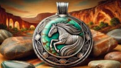 loren thomas begay wild horse magnasite pendant